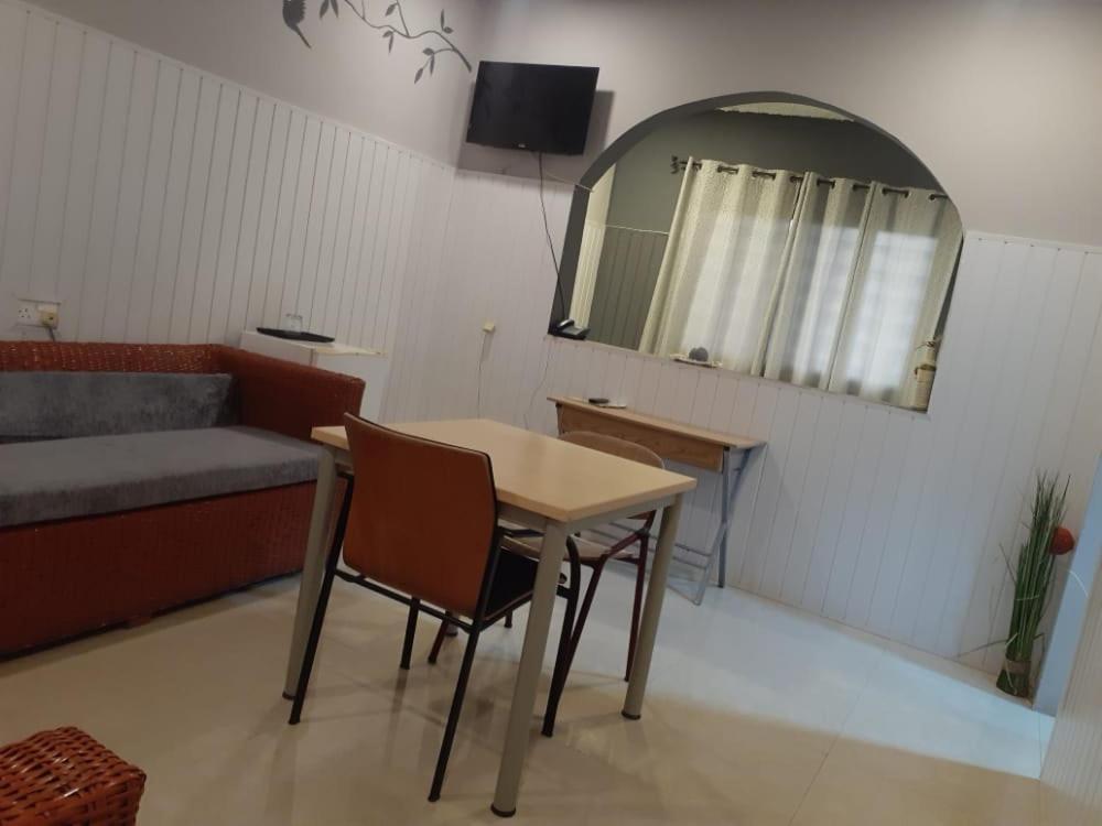 Hans Cottage Botel كيب كوست المظهر الخارجي الصورة